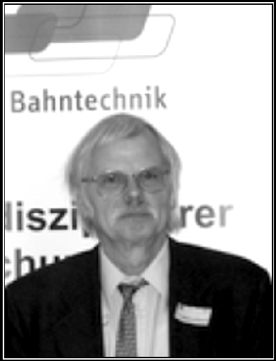 Dr. Wolfgang HAUSCHILD