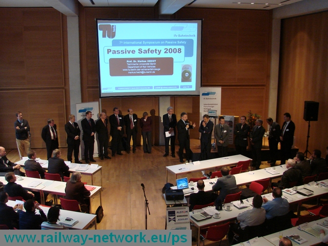 ifv_PS2008_III-32_Speaker-Discussion_Programme-Committee_IFV-Bahntechnik_Copyright2008.JPG