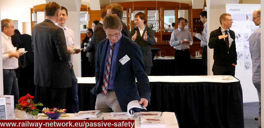 02_11_PLENUM_Books_Passive-Safety-2015_Copyright_IFV-BAHNTECHNIK1__1.png