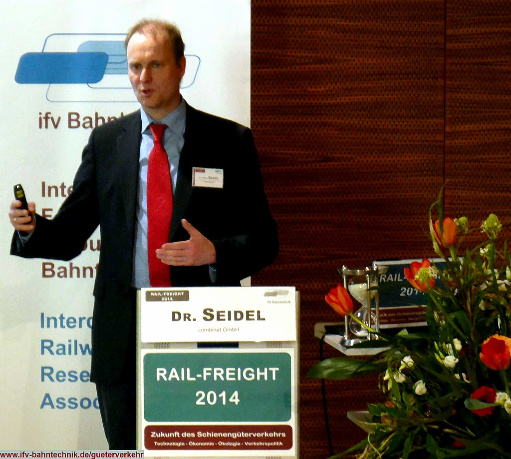 01_09_SEIDEL.png - Dr.-Ing. Bernd SEIDEL (Geschäftsführer) - [combinet GmbH]:Wie kommt die Logistik zur Bahn? Überwindung struktureller Defizite des Schienengüterverkehrs