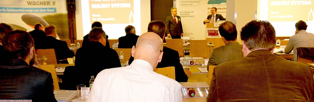 01_01_Plenum_IFV-BAHNTECHNIK_FS_2015_IFV_Bahntechnik_Copyright2015.JPG - audience
