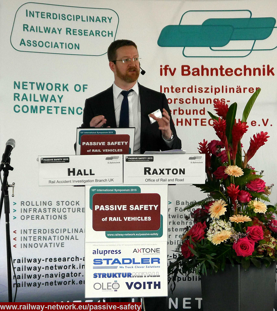 02_07_RAXTON_Passive-Safety-2015_Copyright_IFV-BAHNTECHNIK1__1.png - Ian RAXTON (Principal Inspector of Railways at Office of Rail Regulation) - [ORR; London / UK]:Impact and under-run: the role of pedestrian-friendly tram design