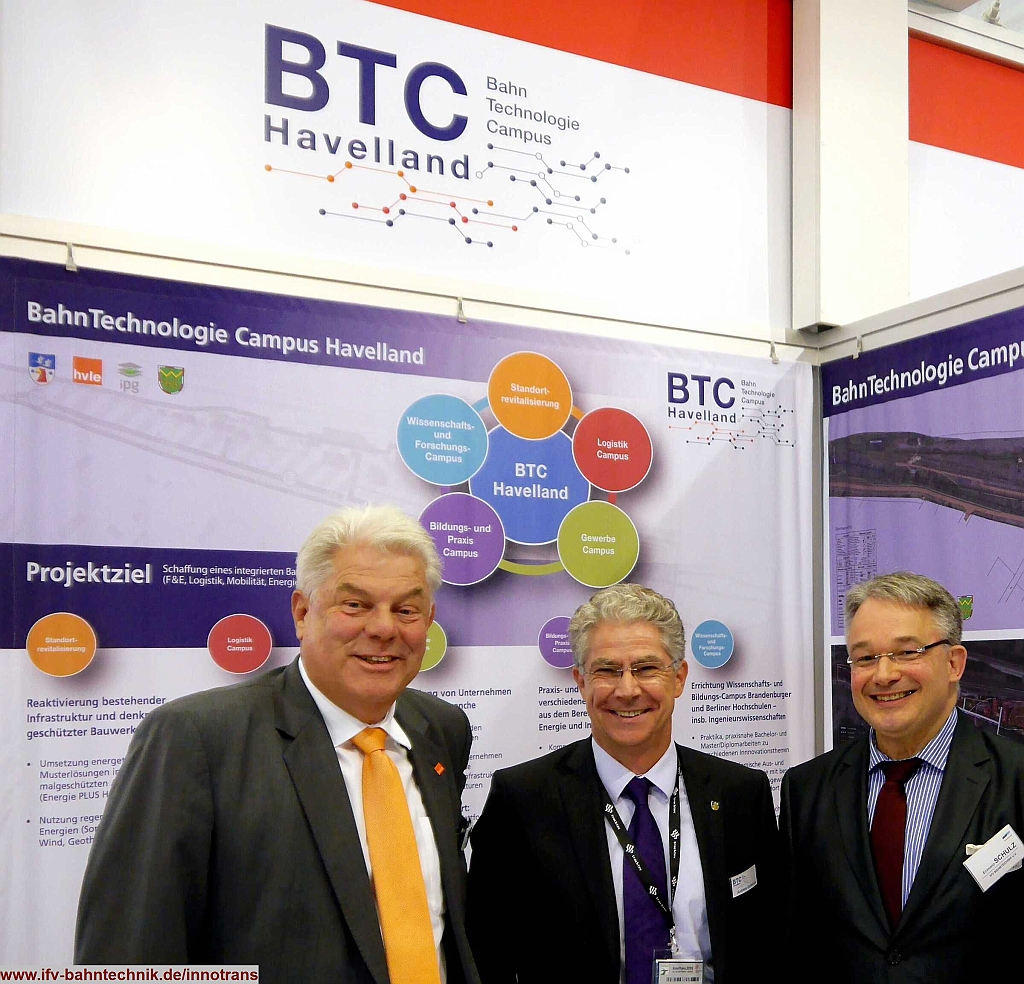 68_InnoTrans2016_IFV-BAHNTECHNIK_Copyright2016.JPG - v.l.n.r.: Dipl.-Ing Günther ALSDORF - [HVLE AG], Andreas GUTTSCHAU - [BTC Havelland] und Dipl.-Volkswirt Eckhard SCHULZ - [IFV BAHNTECHNIK e.V.] 