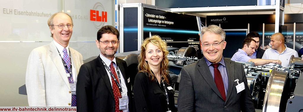 80_InnoTrans2016_IFV-BAHNTECHNIK_Copyright2016.JPG - v.l.n.r.: Paul HAGGER - [ELH - Eisenbahnlaufwerk Halle GmbH & Co.KG], Dipl.-Ing. Norbert GABRIEL - [ELH - Eisenbahnlaufwerk Halle GmbH & Co.KG], Dana GRÜNEWALD - [ELH - Eisenbahnlaufwerk Halle GmbH & Co.KG] und Dipl.-Volkswirt Eckhard SCHULZ - [IFV BAHNTECHNIK e.V.] 