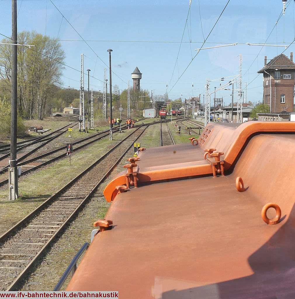 29_MESSUNG_BA2017_IFV-BAHNTECHNIK_Copyright2017.png - Akustische Messübung am Schienenfahrzeug