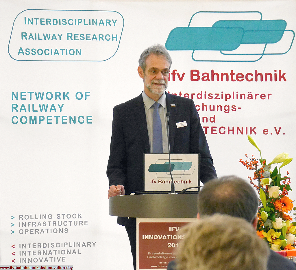 02_PORTELLA_ID2017_IFV-Bahntechnik_Copyright2017.png - Prof. Dr.-Ing. Pedro Dolabella Portella - [Bundesanstalt für Materialforschung und -prüfung Berlin]