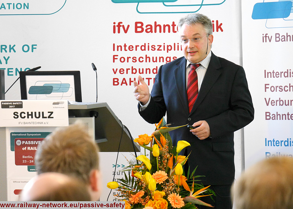 28_SCHULZ_PS2017_IFV-BAHNTECHNIK_Copyright2017.png - Dipl.-Volkswirt E. SCHULZ - [Interdisciplinary Railway Research Association]:PASSIVE SAFETY 2017: Interdisciplinary Railway Research (Interdisciplinary, Innovative, International)