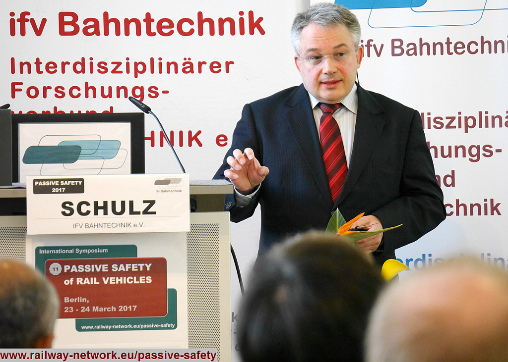 29_SCHULZ_PS2017_IFV-BAHNTECHNIK_Copyright2017.png - Dipl.-Volkswirt E. SCHULZ - [Interdisciplinary Railway Research Association]:PASSIVE SAFETY 2017: Interdisciplinary Railway Research (Interdisciplinary, Innovative, International)