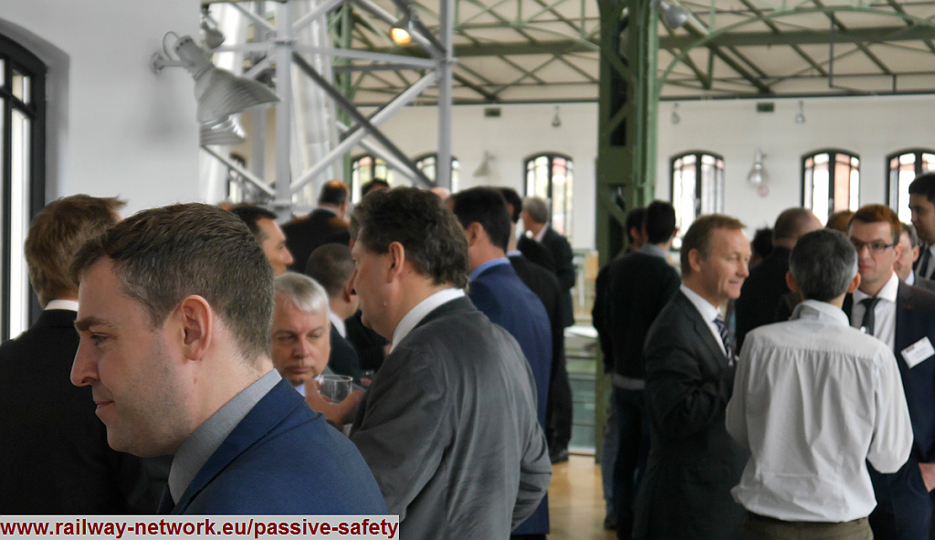35_NETWORKING_PS2017_IFV-BAHNTECHNIK_Copyright2017.png - Networking-Break