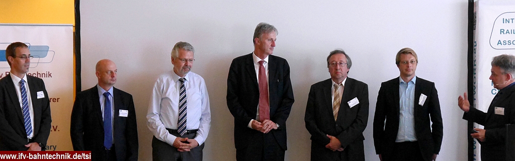 PANEL1_TSI2018_IFV-BANTECHNIK_Copyright2018.png - Referenten-Panel zum Fachsymposium TSI 2018