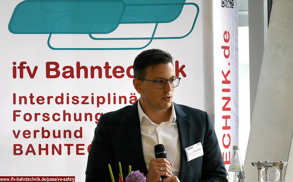 01_SEISENBACHER_PS2019_IFV-BAHNTECHNIK_Copyright2019.png - Christian FORSTNER - [Seisenbacher GmbH] - introduces briefly the company Seisenbacher to the audience.