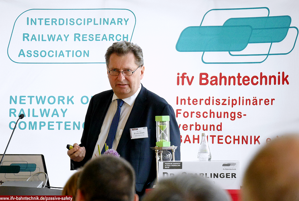 04_STARLINGER_PS2019_IFV-BAHNTECHNIK_Copyright2019.png - Dipl. Ing. Dr. habil. Alois STARLINGER - [Stadler Rail Group]:ACCIDENT ANALYSES OF ALUMINIUM CAR BODIES IN COLLISIONS OF SCENARIO TYPE 3