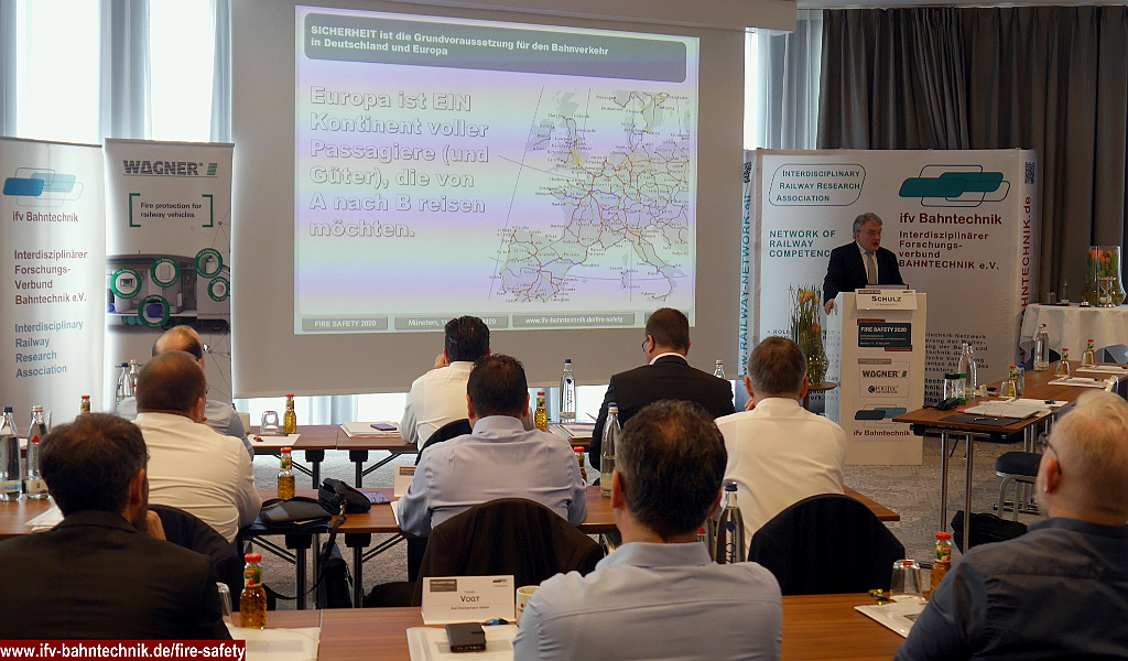 01_PLENUM_FS2020_IFV-Bahntechnik_Copyright2020.png - Dipl.-Volkswirt Eckhard SCHULZ (Vereinsgeschäftsführer) - [IFV BAHNTECHNIK e.V.]:FIRE SAFETY in Railway Systems 2020 - and beyondWettbewerbsfaktor Sicherheit - Ausblick und Perspektiven für die gesamte Wertschöpfungskette der Bahnbranche